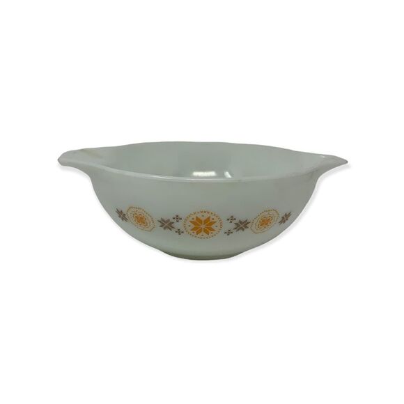 Vintage Pyrex 444 4 quart Cinderella Town & Country Bowl - Picture 1 of 6
